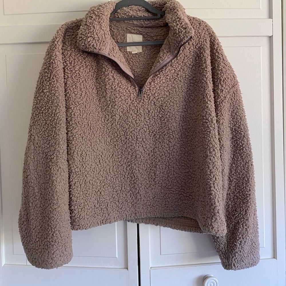 Thread & Supply Sherpa Teddy Half zip pullover - size L